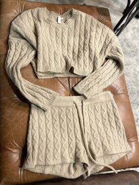 Cable Knit Sexy Sweater Set  - Tan